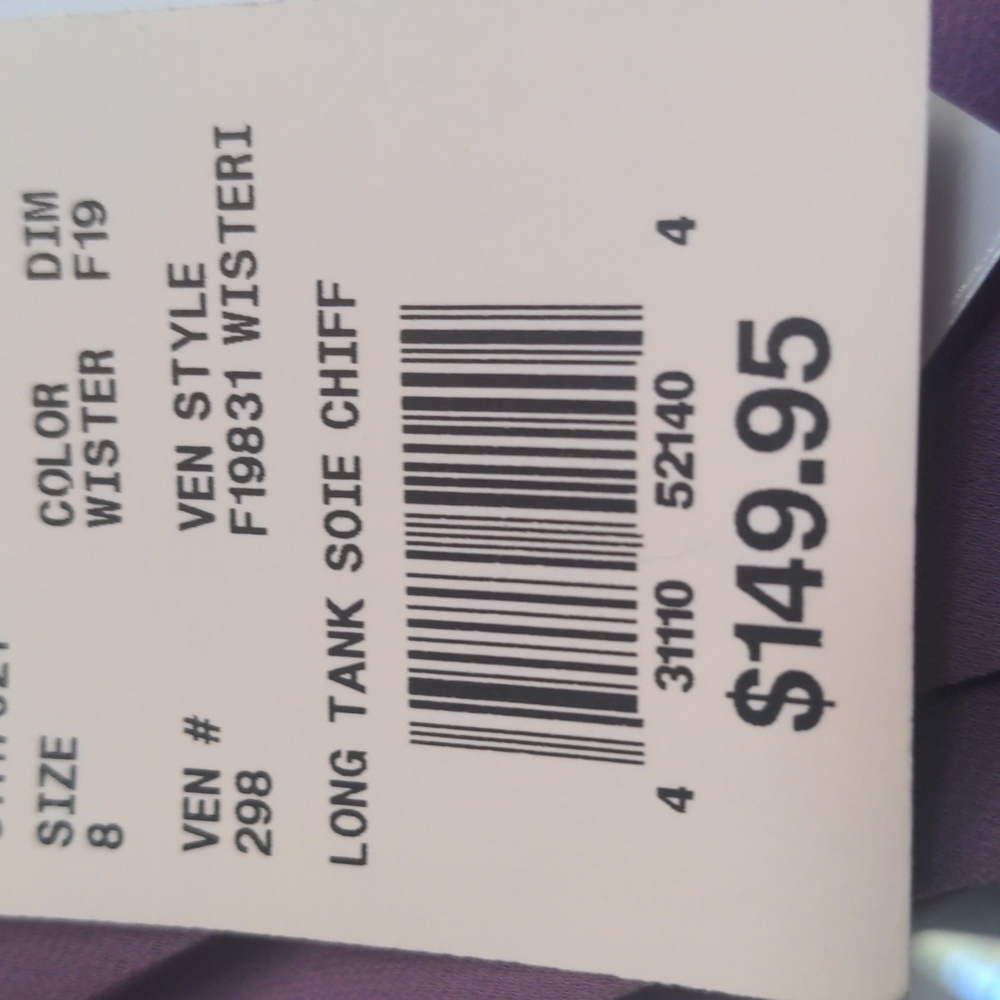 Wisteria purple v-neck bridesmaid dress, size 8, David's Bridal - Picture 4 of 4